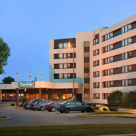 Travelodge By Wyndham Toronto East Ngoại thất bức ảnh