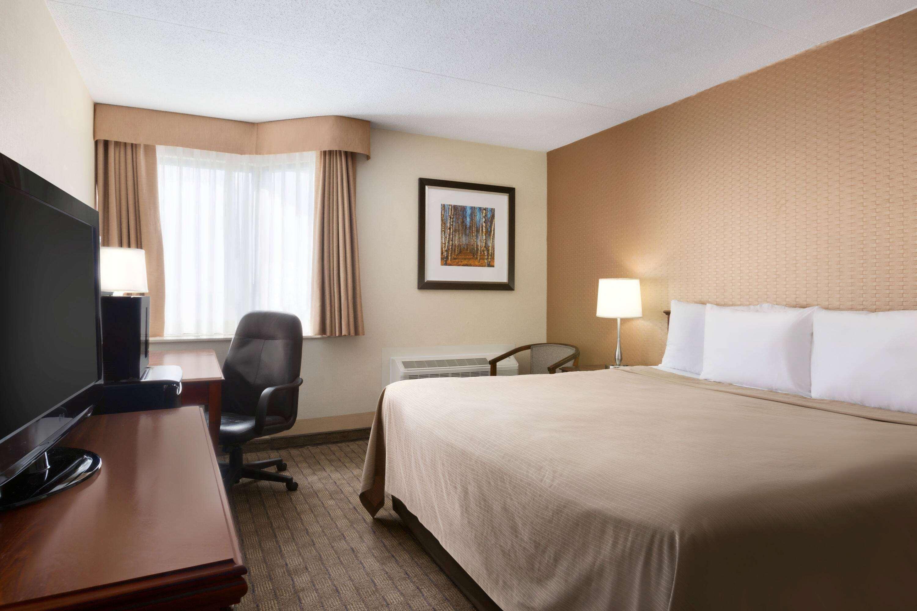 Travelodge By Wyndham Toronto East Ngoại thất bức ảnh