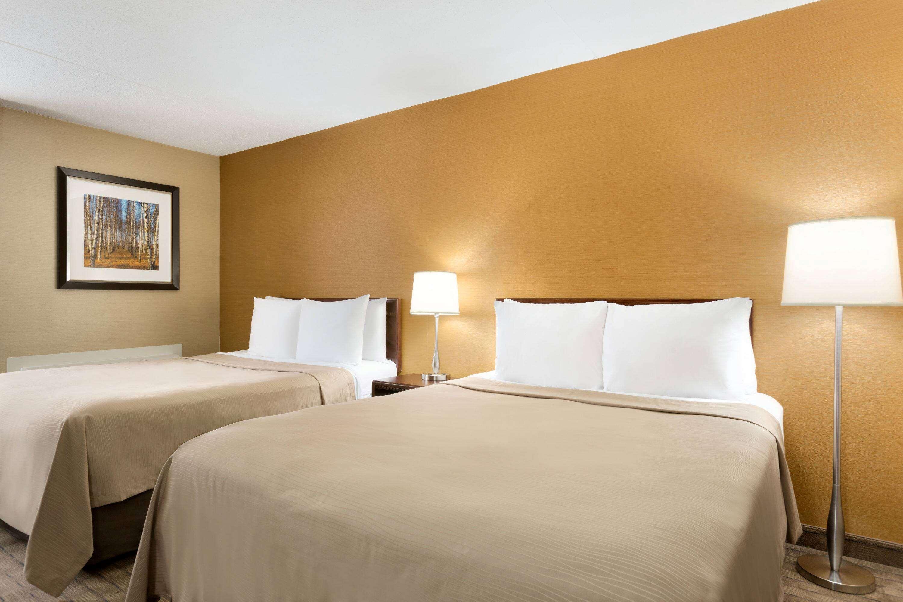 Travelodge By Wyndham Toronto East Ngoại thất bức ảnh