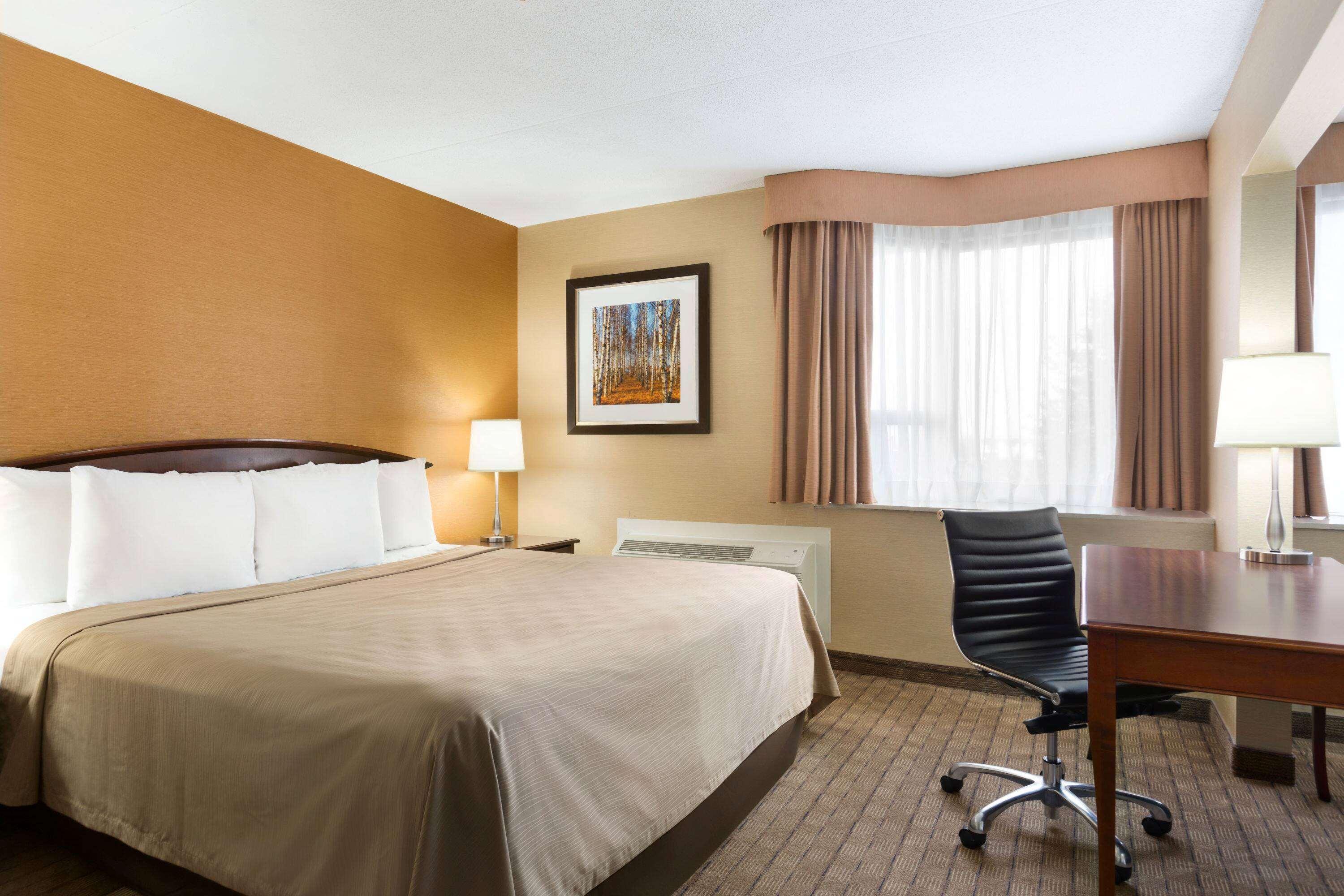 Travelodge By Wyndham Toronto East Ngoại thất bức ảnh