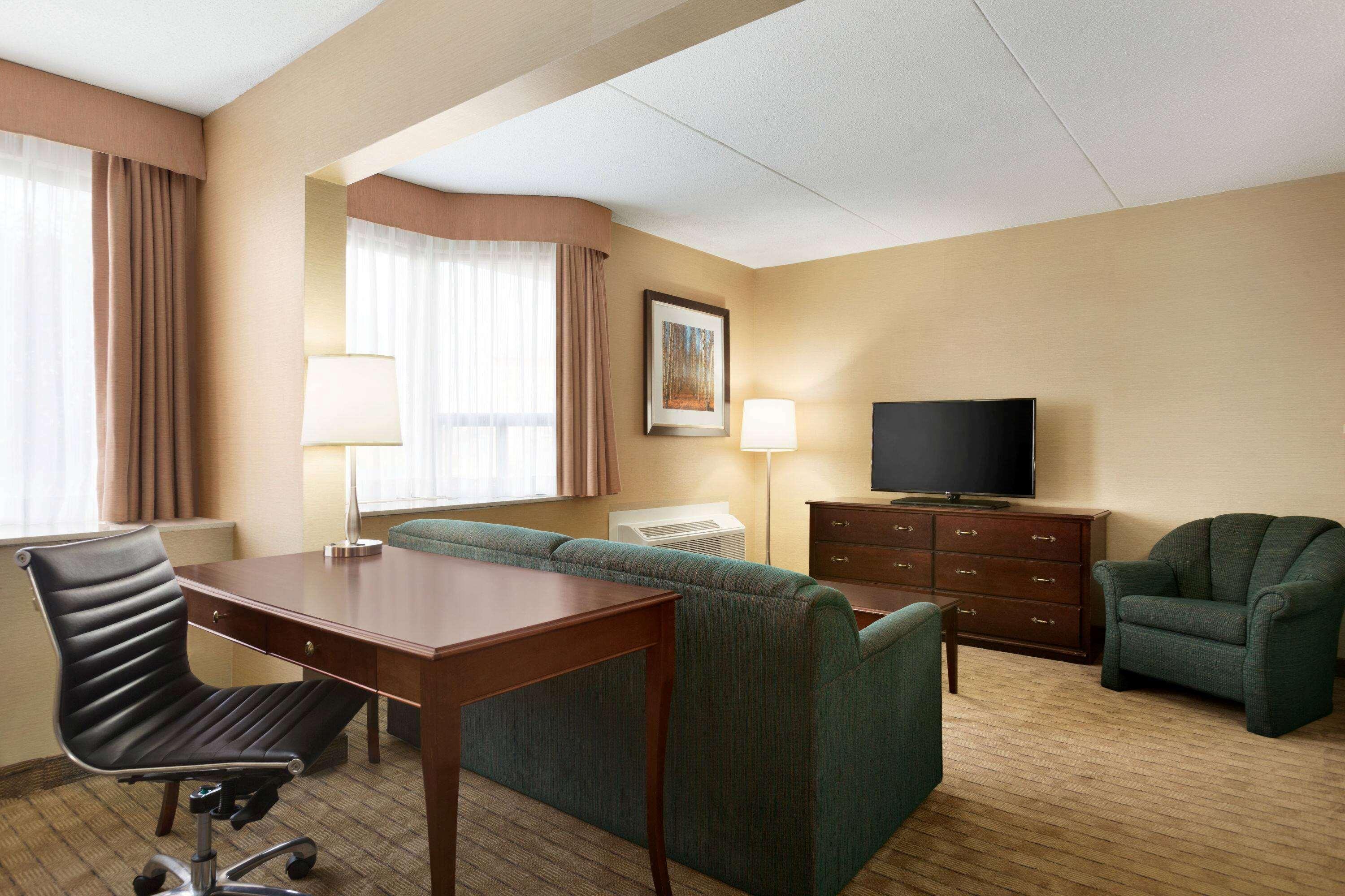 Travelodge By Wyndham Toronto East Ngoại thất bức ảnh