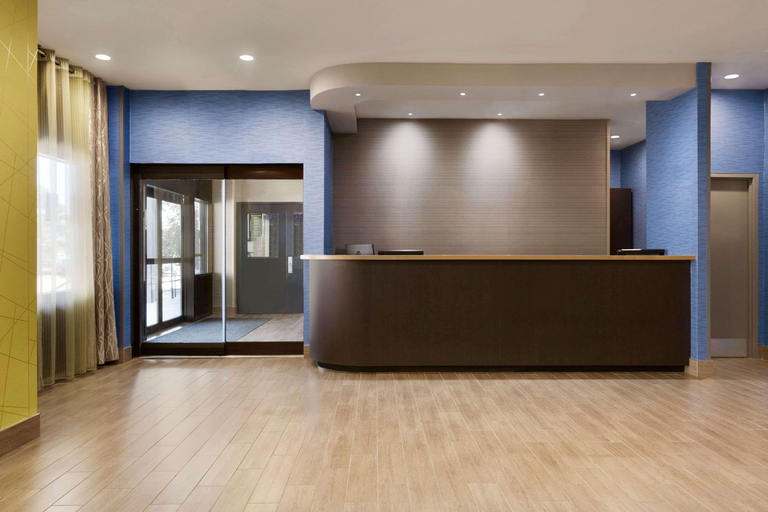 Travelodge By Wyndham Toronto East Ngoại thất bức ảnh