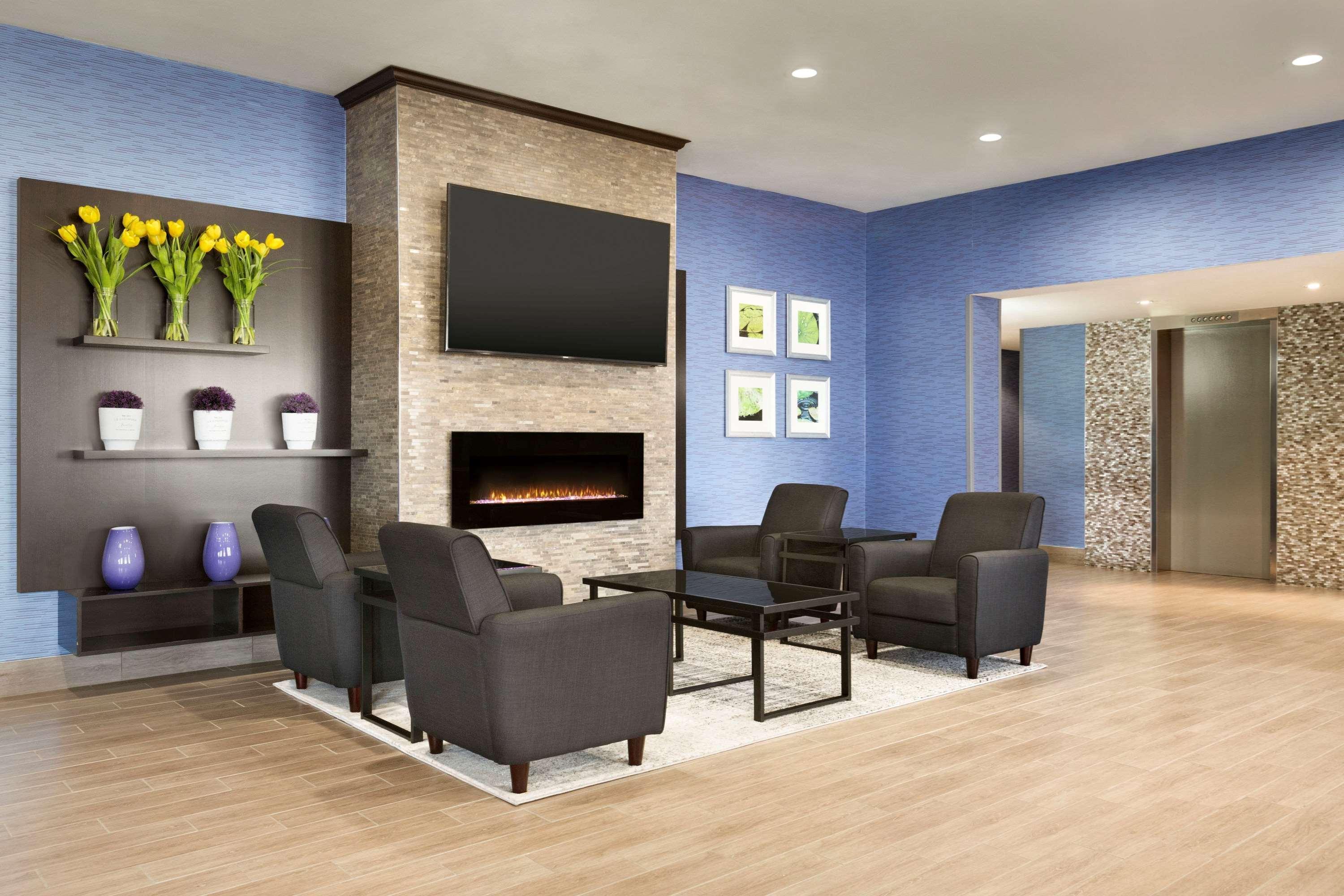 Travelodge By Wyndham Toronto East Ngoại thất bức ảnh