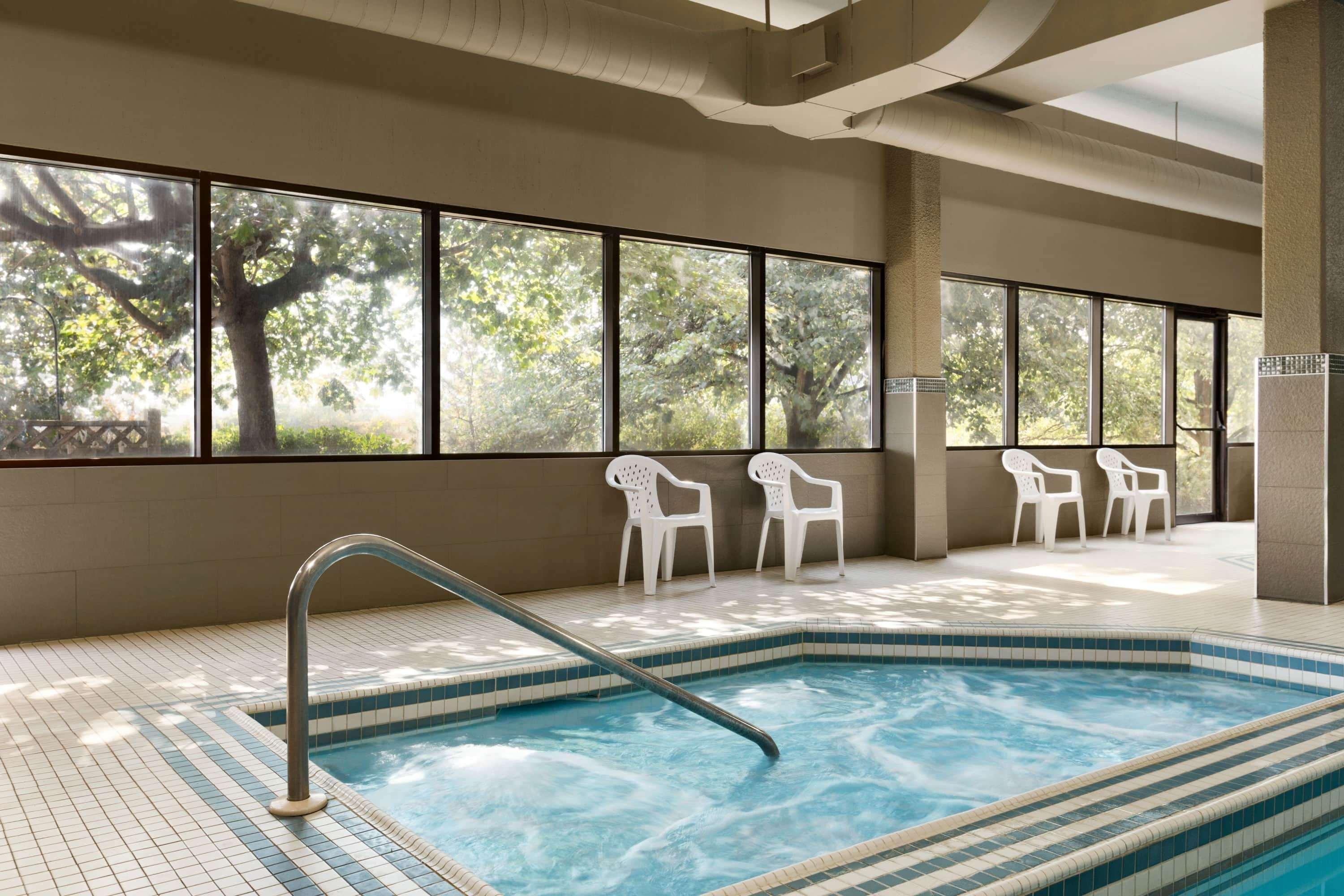 Travelodge By Wyndham Toronto East Ngoại thất bức ảnh