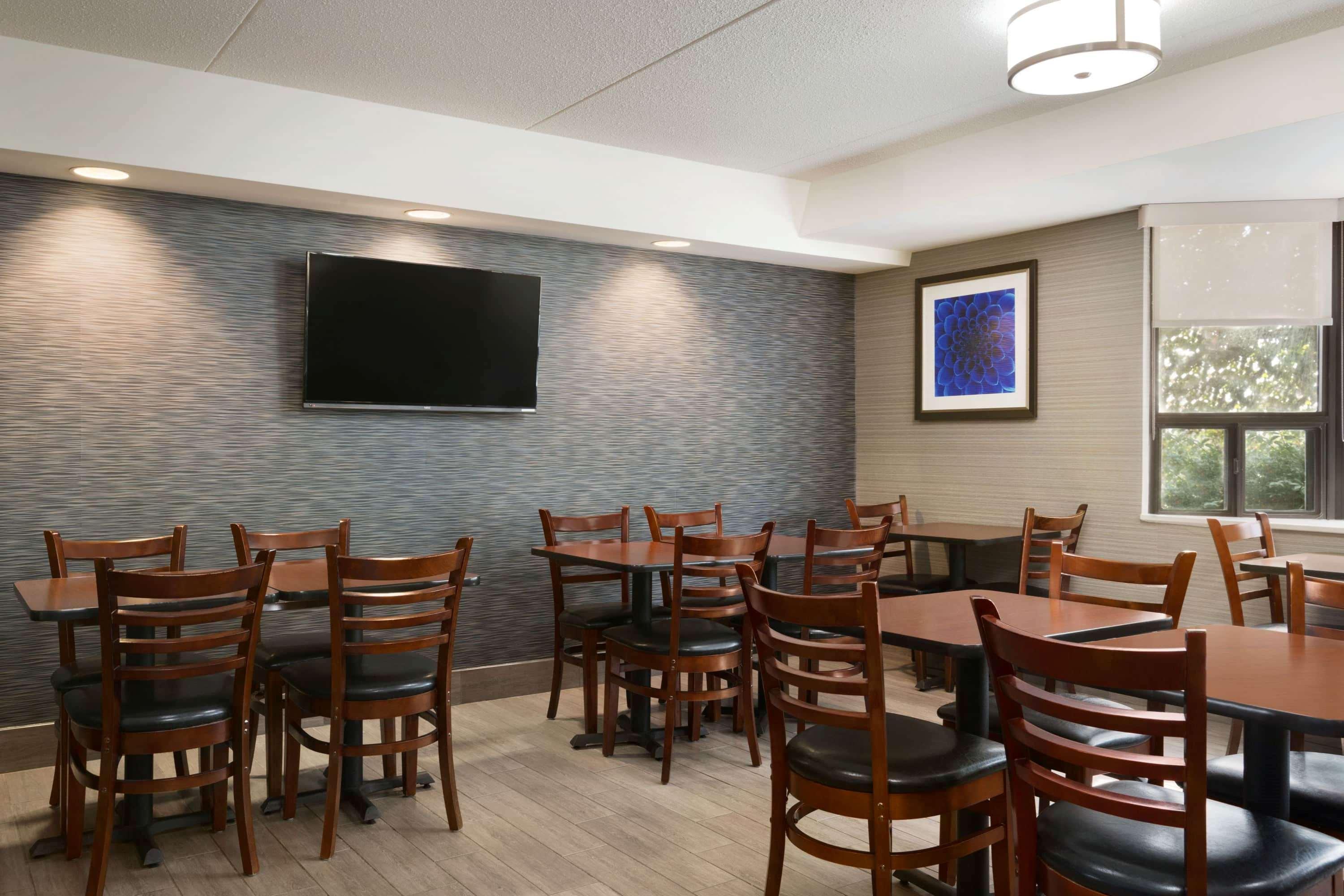 Travelodge By Wyndham Toronto East Ngoại thất bức ảnh